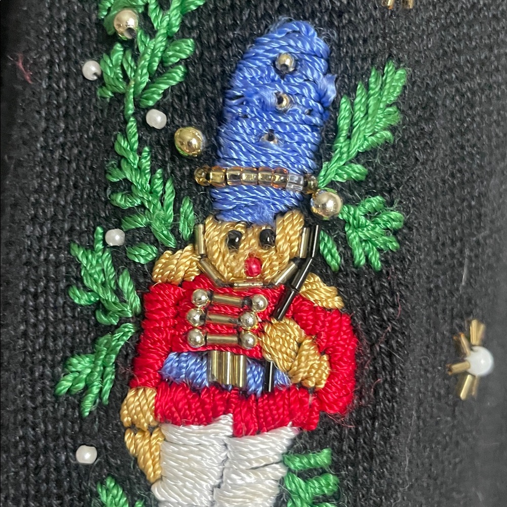 •| 🎄vintage holiday vest - Picture 3 of 10